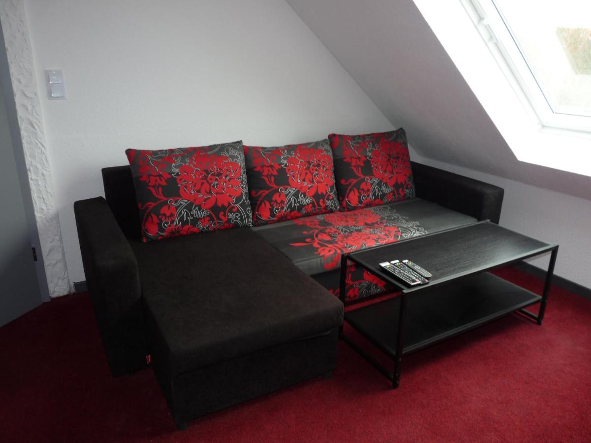 Ferienwohnung In Duesseldorf Hassel Экстерьер фото